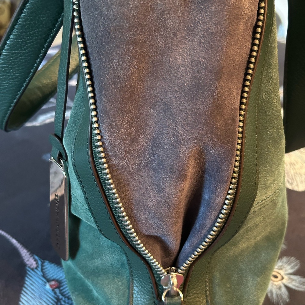 Tignanello Green Suede Women's Purse - Picture 3 of 9